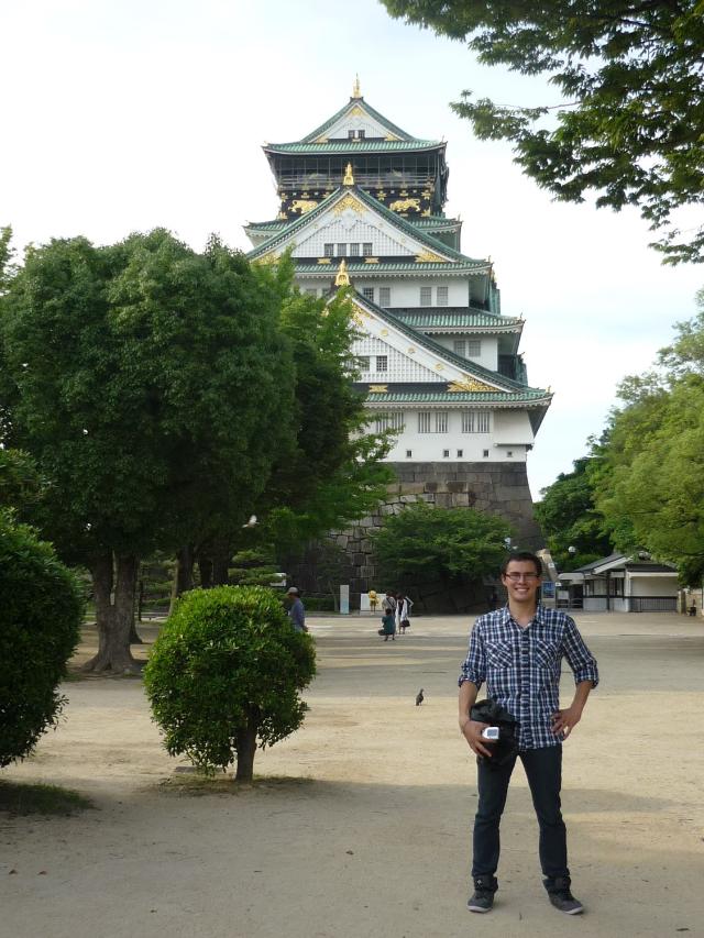 Vor der Burg Osaka