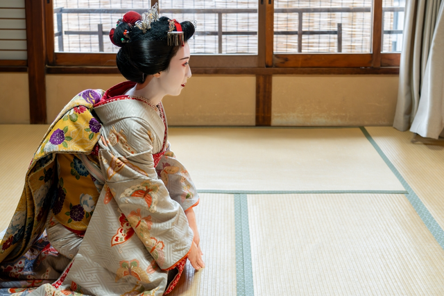 Auftritt einer Maiko in Kyoto