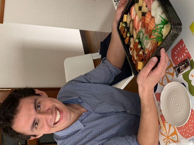 Sushi in meiner alten Wohnung in der Nähe des Seimei-Schreins, Kyoto