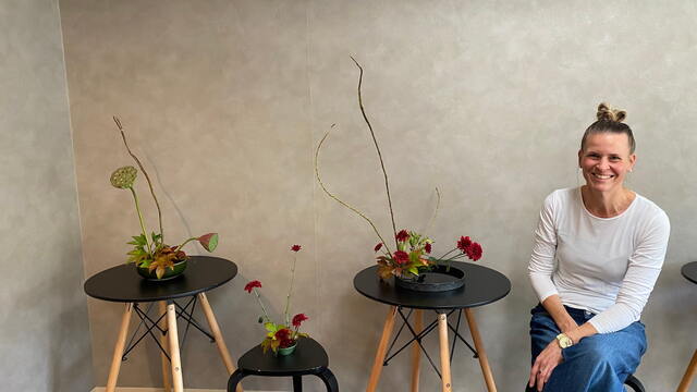 Ein Ausflug in die Welt des Ikebana - Blüten, Linien, Harmonie